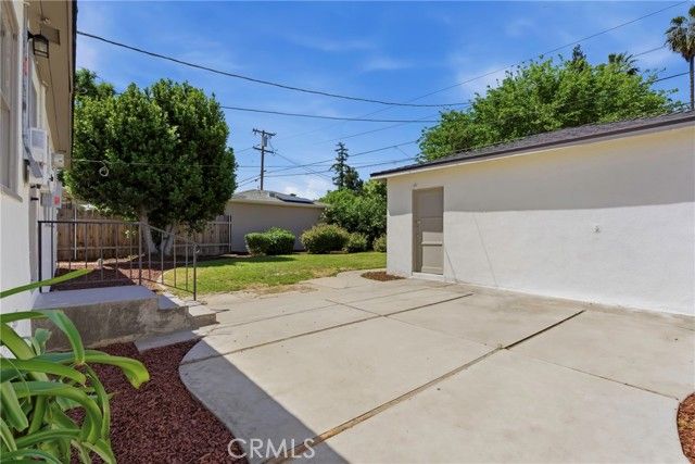 2715 Cedar, Bakersfield, CA 93301