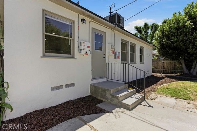 2715 Cedar, Bakersfield, CA 93301