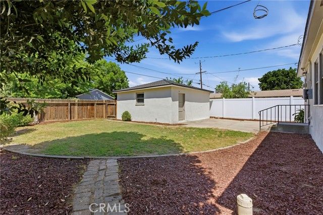 2715 Cedar, Bakersfield, CA 93301