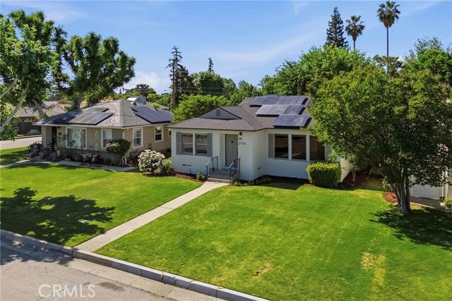 2715 Cedar, Bakersfield, CA 93301