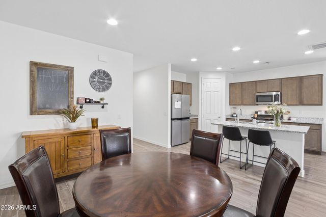 1420 W MACAW Drive, San Tan Valley, AZ 85140