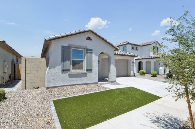 1420 W MACAW Drive, San Tan Valley, AZ 85140