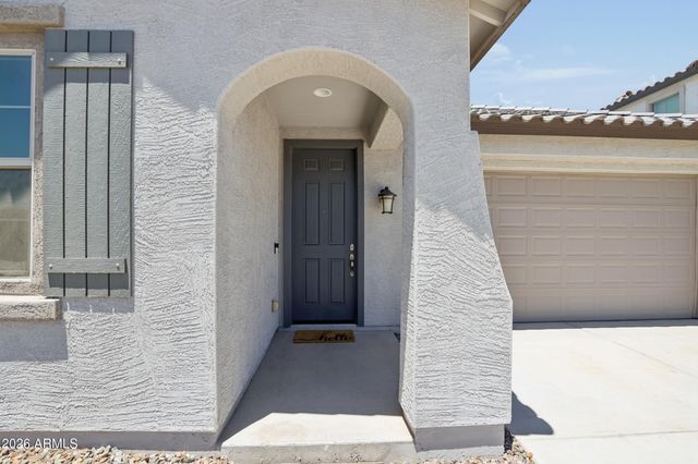 1420 W MACAW Drive, San Tan Valley, AZ 85140
