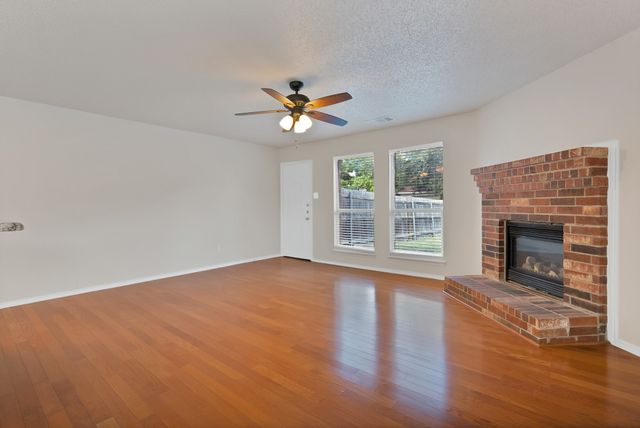 785 Eldorado Drive, Desoto, TX 75115