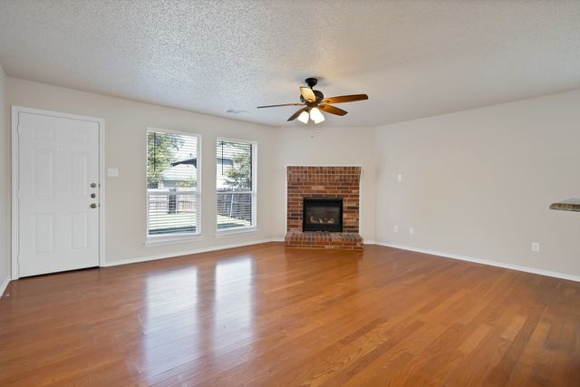 785 Eldorado Drive, Desoto, TX 75115