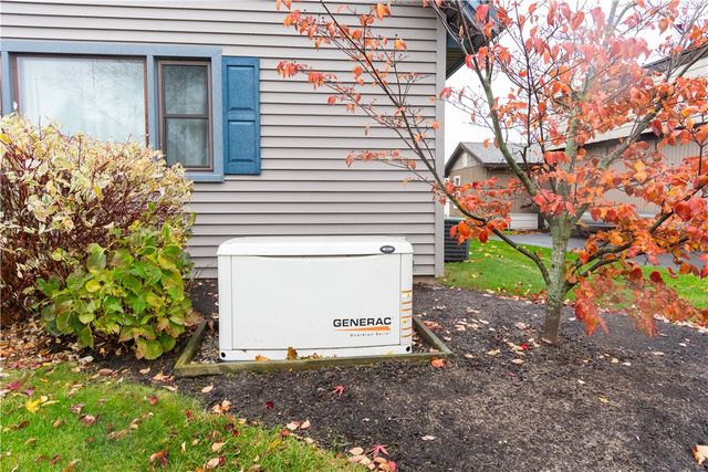 91 Shoreway Drive, Greece, NY 14612