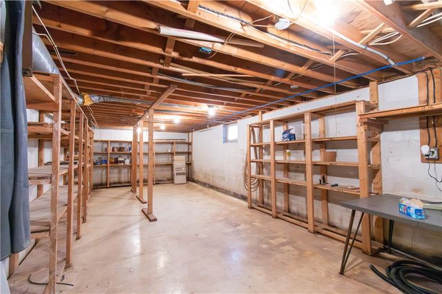 91 Shoreway Drive, Greece, NY 14612