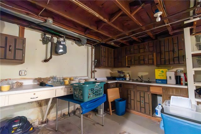 91 Shoreway Drive, Greece, NY 14612