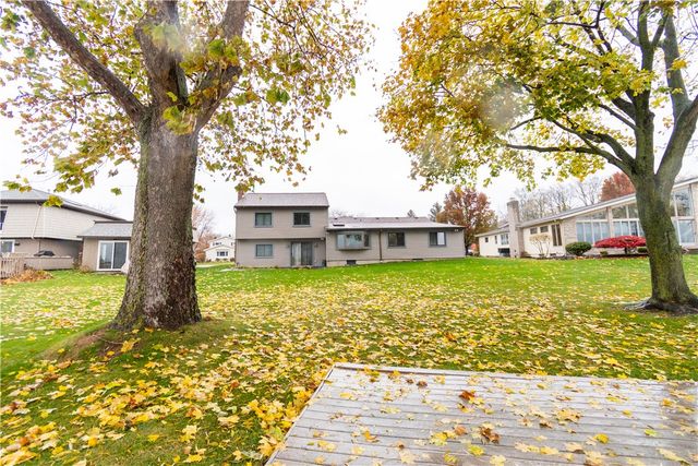 91 Shoreway Drive, Greece, NY 14612