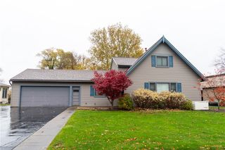 91 Shoreway Drive, Greece, NY 14612