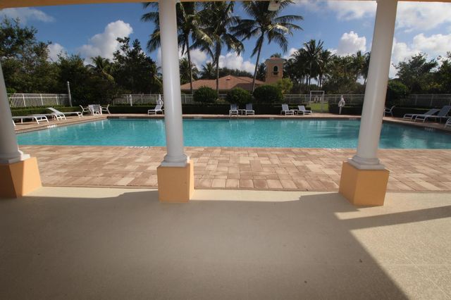 256 San Remo Drive, Jupiter, FL 33458