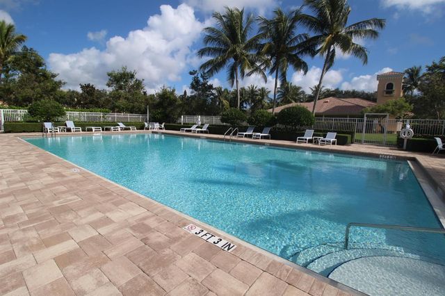 256 San Remo Drive, Jupiter, FL 33458