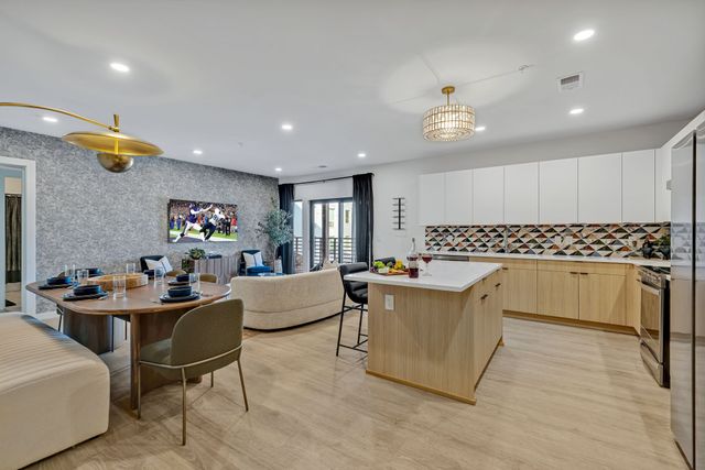 635 7th Ave S Apt 405, Nashville, TN 37203