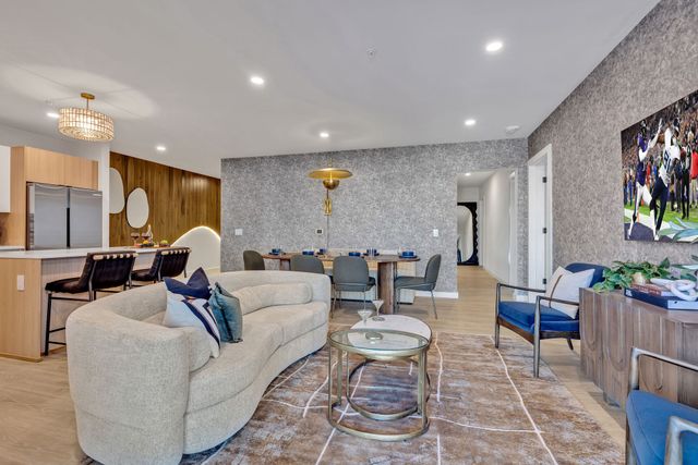 635 7th Ave S Apt 405, Nashville, TN 37203
