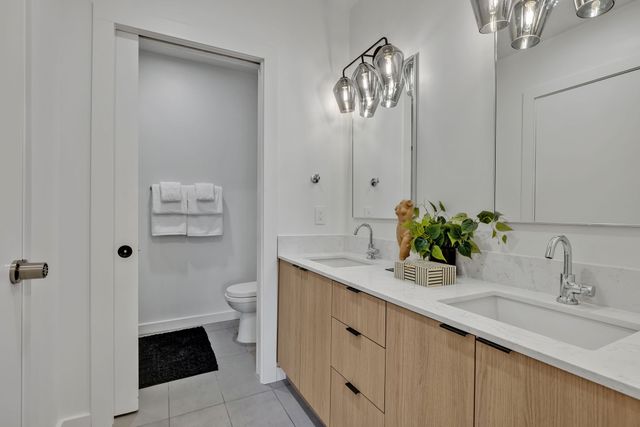 635 7th Ave S Apt 405, Nashville, TN 37203