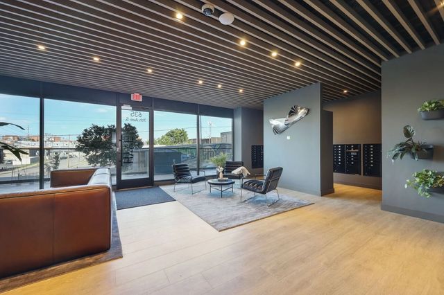 635 7th Ave S Apt 405, Nashville, TN 37203