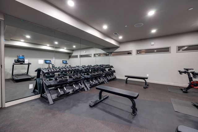 635 7th Ave S Apt 405, Nashville, TN 37203