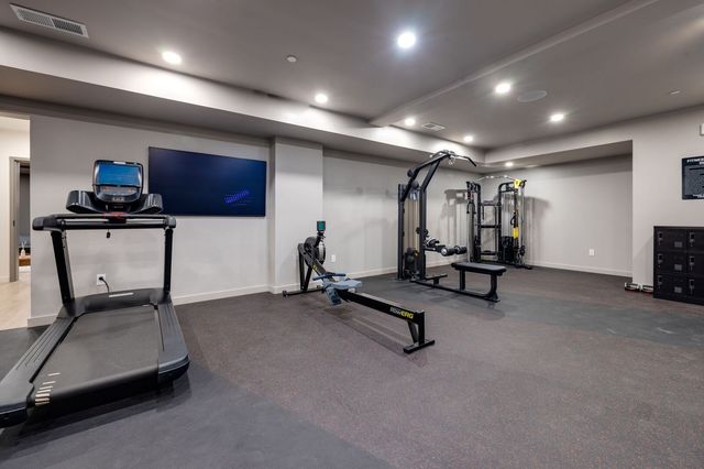 635 7th Ave S Apt 405, Nashville, TN 37203