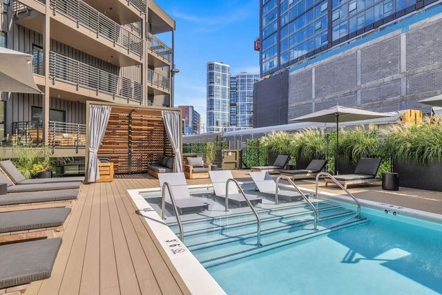 635 7th Ave S Apt 405, Nashville, TN 37203
