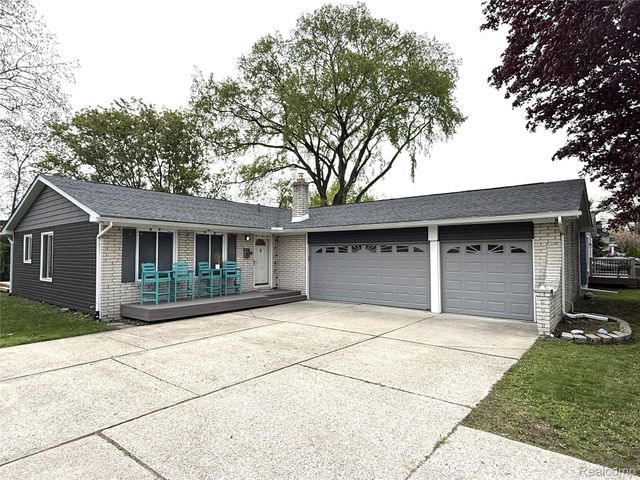 27860 Park Court, Madison Heights, MI 48071