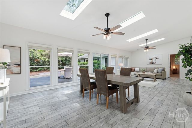 11 Monastery Road W, Savannah, GA 31411
