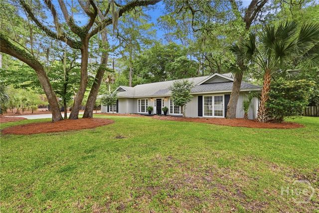 11 Monastery Road W, Savannah, GA 31411
