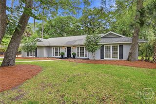 11 Monastery Road W, Savannah, GA 31411