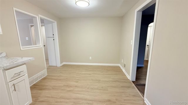 5081 24th Avenue, Fort Gratiot Charter Township, MI 48059