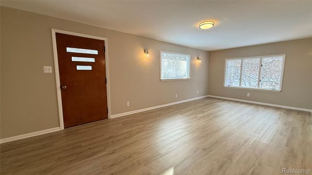 5081 24th Avenue, Fort Gratiot Charter Township, MI 48059