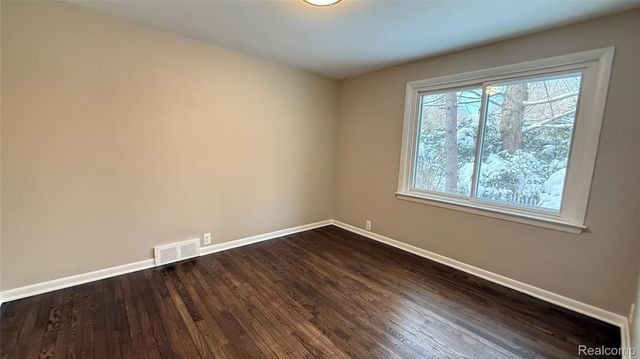 5081 24th Avenue, Fort Gratiot Charter Township, MI 48059