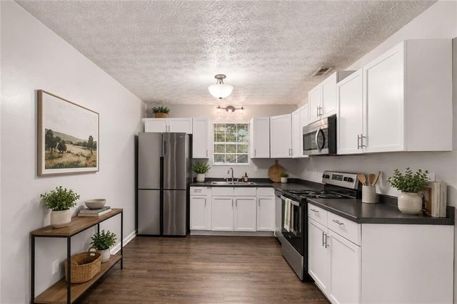 207 Antebellum Court, Riverdale, GA 30274