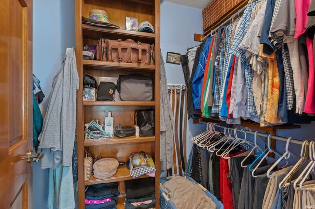10538 E Brookston Drive, Osceola, IN 46561