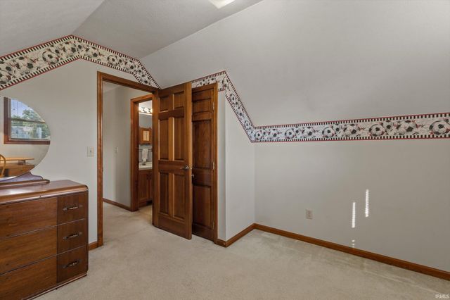 10538 E Brookston Drive, Osceola, IN 46561