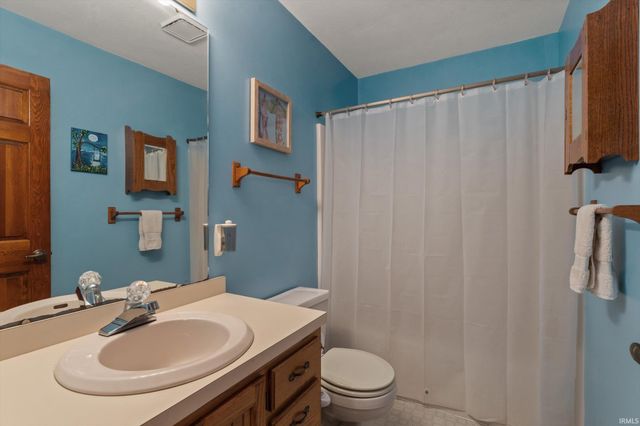 10538 E Brookston Drive, Osceola, IN 46561