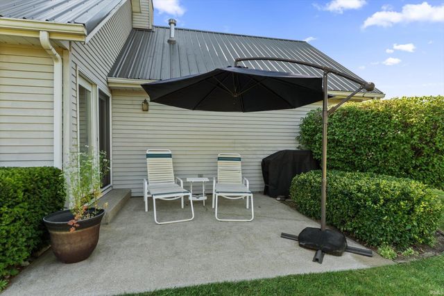 10538 E Brookston Drive, Osceola, IN 46561