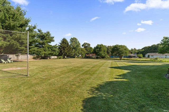 10538 E Brookston Drive, Osceola, IN 46561