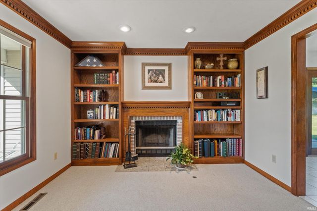 10538 E Brookston Drive, Osceola, IN 46561