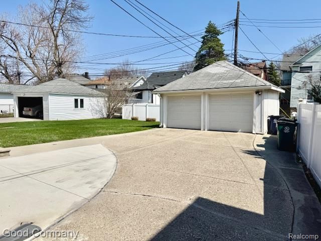 319 S Pleasant Street, Royal Oak, MI 48067