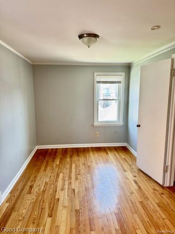 319 S Pleasant Street, Royal Oak, MI 48067