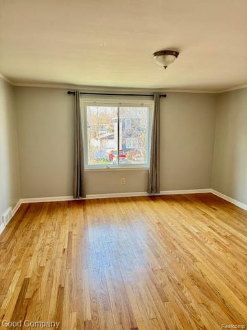 319 S Pleasant Street, Royal Oak, MI 48067