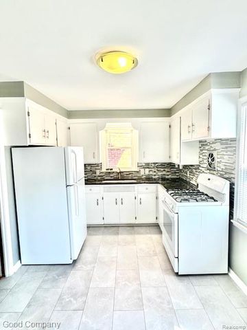 319 S Pleasant Street, Royal Oak, MI 48067