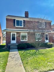 319 S Pleasant Street, Royal Oak, MI 48067