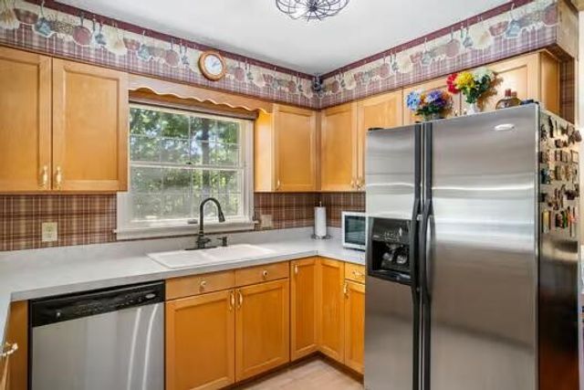 4080 Thar Road, Coloma, MI 49038