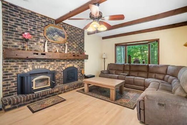 4080 Thar Road, Coloma, MI 49038