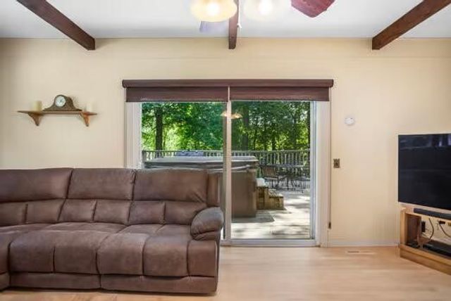 4080 Thar Road, Coloma, MI 49038