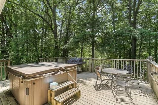 4080 Thar Road, Coloma, MI 49038