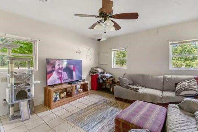 4080 Thar Road, Coloma, MI 49038