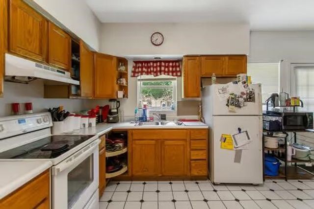 4080 Thar Road, Coloma, MI 49038