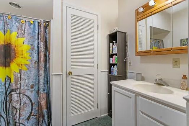 4080 Thar Road, Coloma, MI 49038