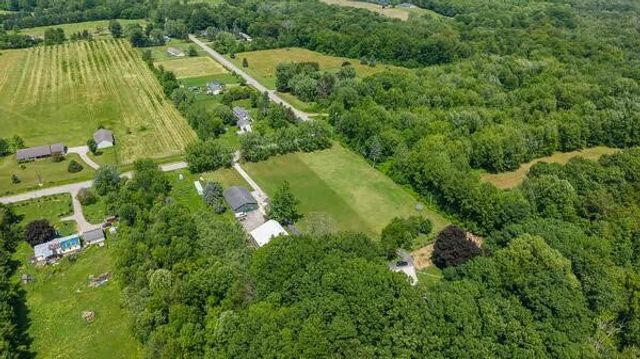4080 Thar Road, Coloma, MI 49038